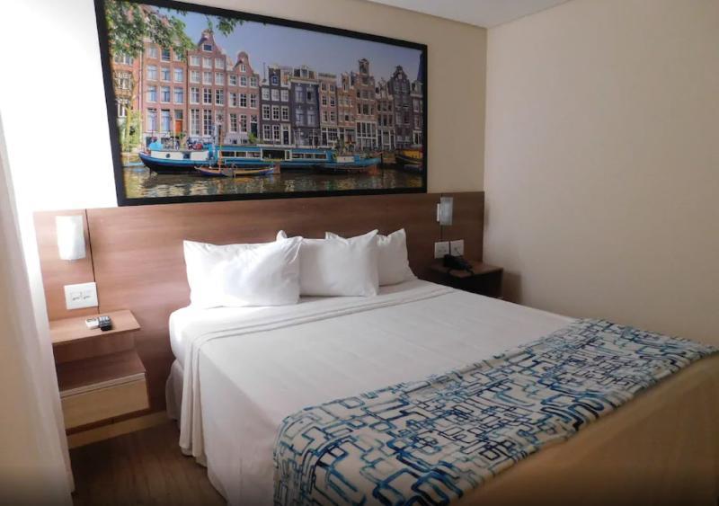 Hotel Amsterdam มอนเตสกลารอส ภายนอก รูปภาพ