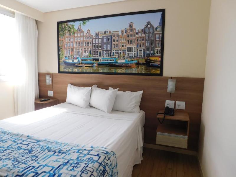 Hotel Amsterdam มอนเตสกลารอส ภายนอก รูปภาพ