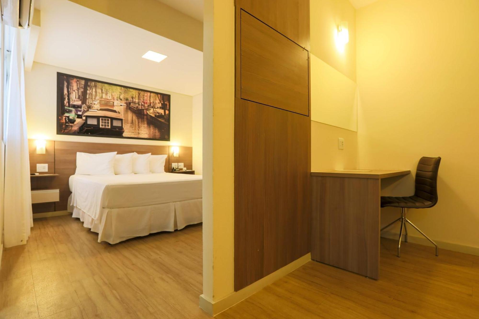 Hotel Amsterdam มอนเตสกลารอส ภายนอก รูปภาพ