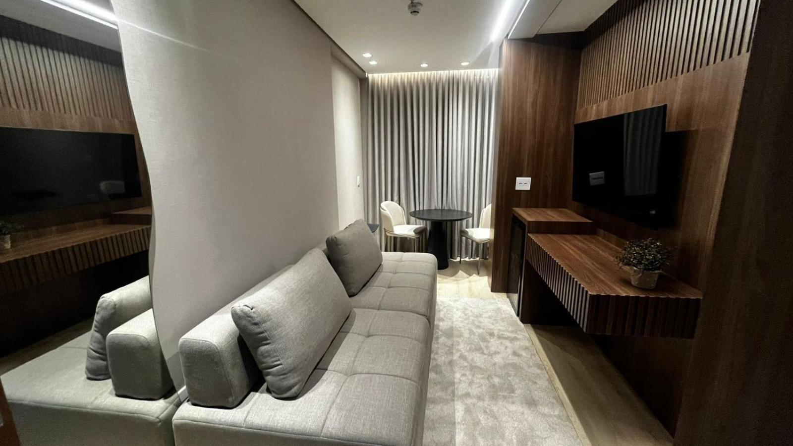 Hotel Amsterdam มอนเตสกลารอส ภายนอก รูปภาพ