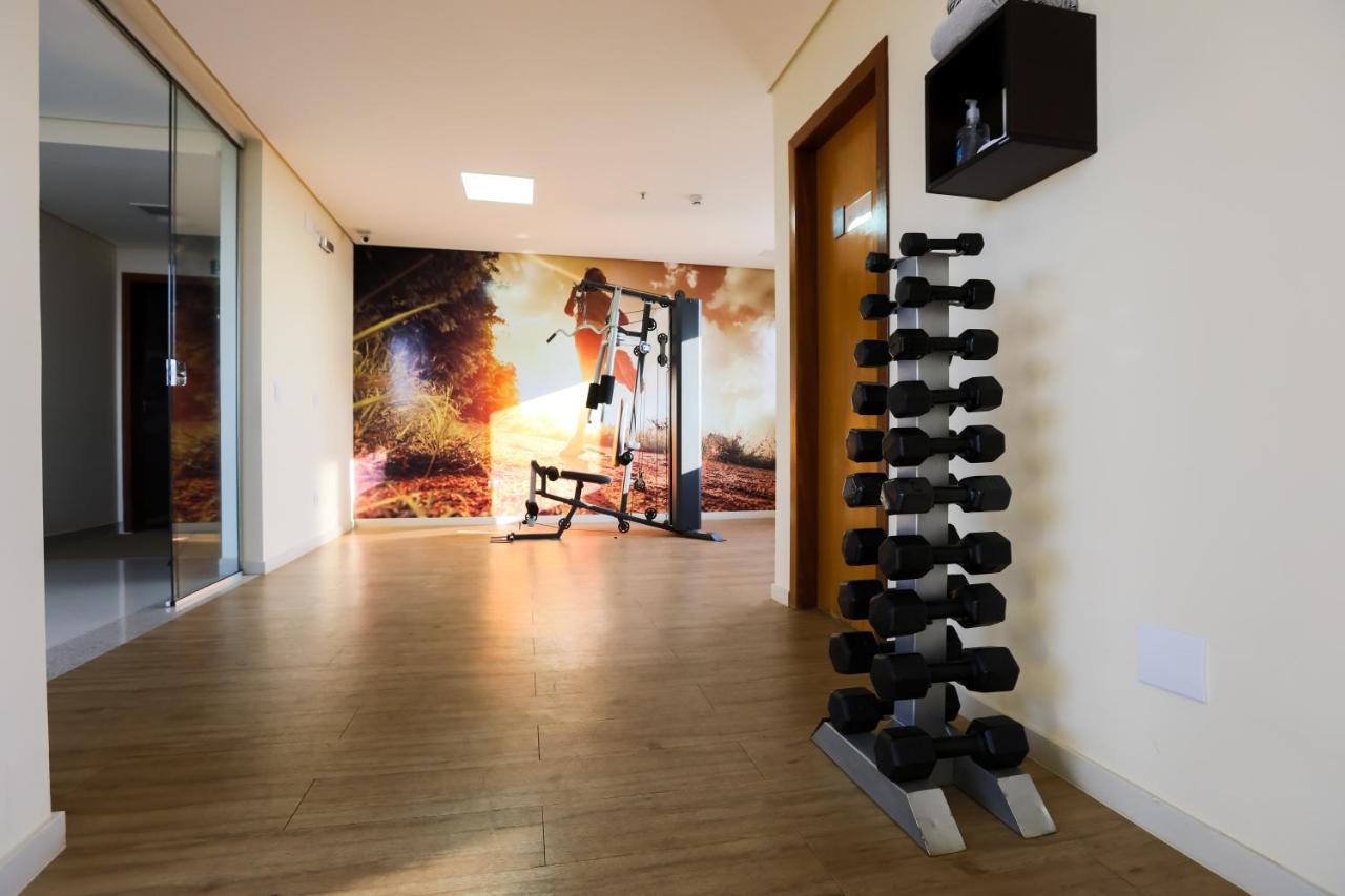 Hotel Amsterdam มอนเตสกลารอส ภายนอก รูปภาพ